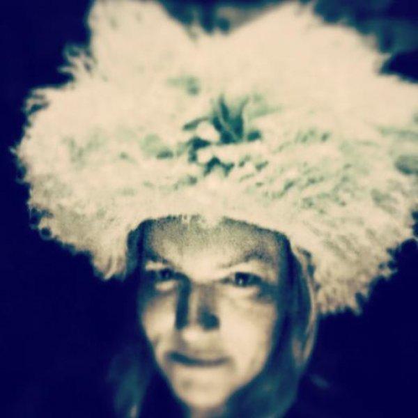 Ünlülerin objektifinden 20 Şubat Instagram paylaşımları 