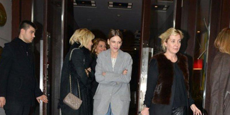 Serenay Sarıkaya yeni sevgilisiyle görüntülendi