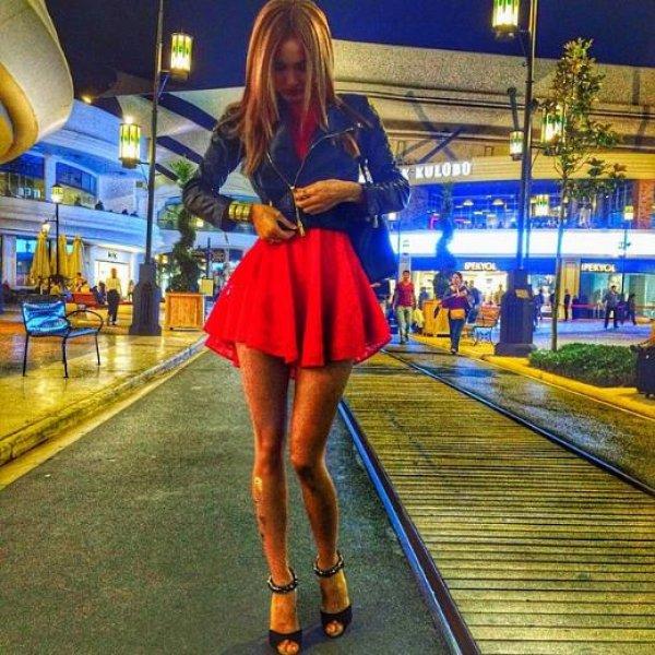 Cansu Taşkın'ın paylaştığı fotoğraflar takipçilerini şaşırttı