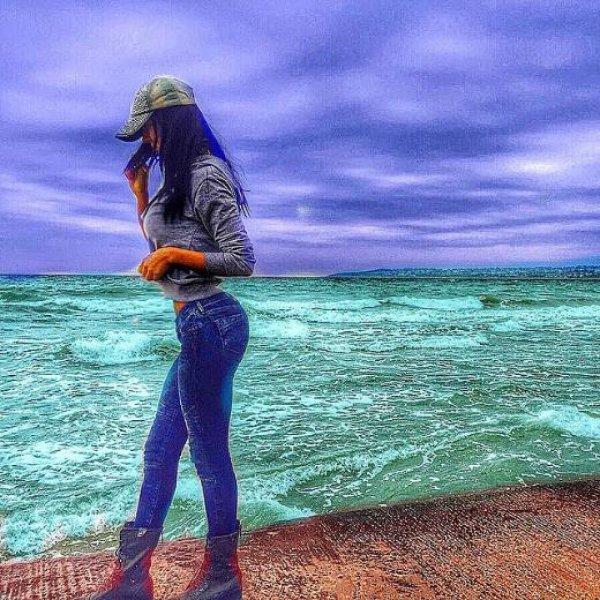 Cansu Taşkın'ın paylaştığı fotoğraflar takipçilerini şaşırttı