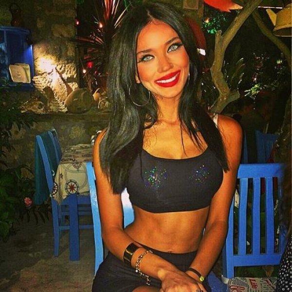 Cansu Taşkın'ın paylaştığı fotoğraflar takipçilerini şaşırttı