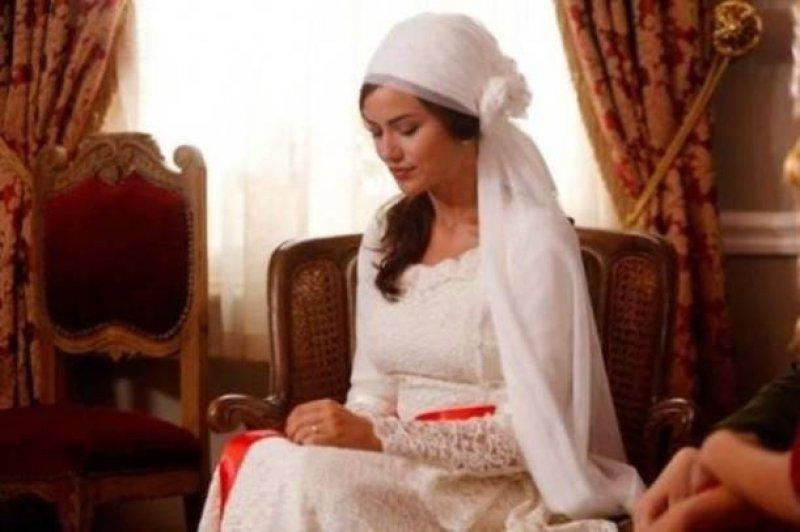 Ünlü oyuncuların bilinmeyen ücretleri 