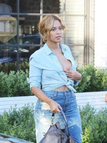 Ünlü şarkıcı Beyonce frikik verdi