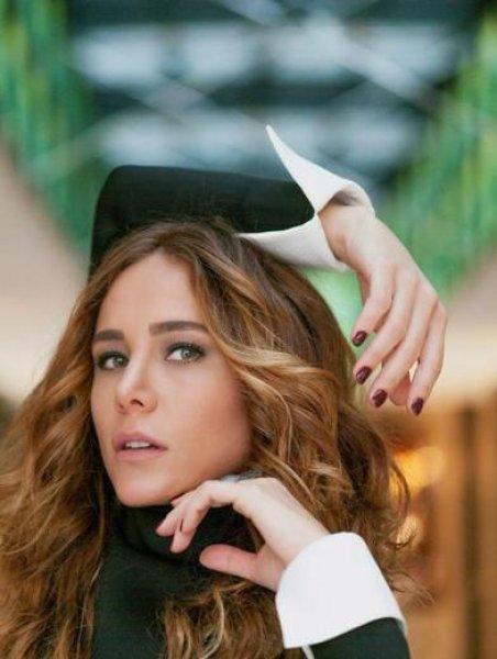 Burçin Terzioğlu: Dört mevsim geçti ruhumdan