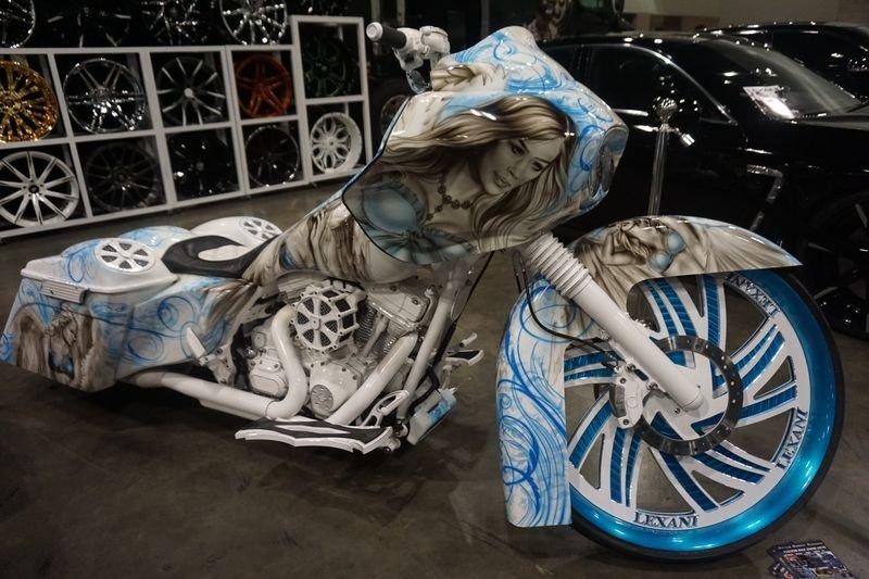 ABD’de modifiye araç fuarı