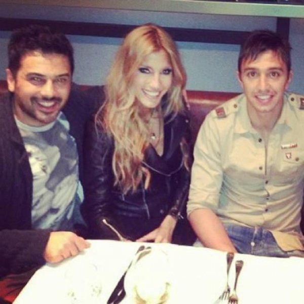 Çağla Şıkel Instagram hesabını açtı