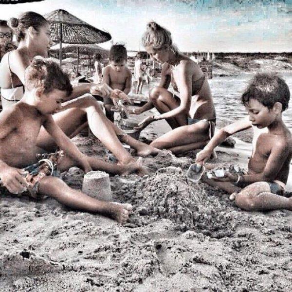 Çağla Şıkel Instagram hesabını açtı