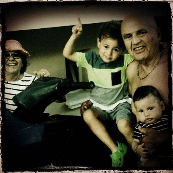 Çağla Şıkel Instagram hesabını açtı