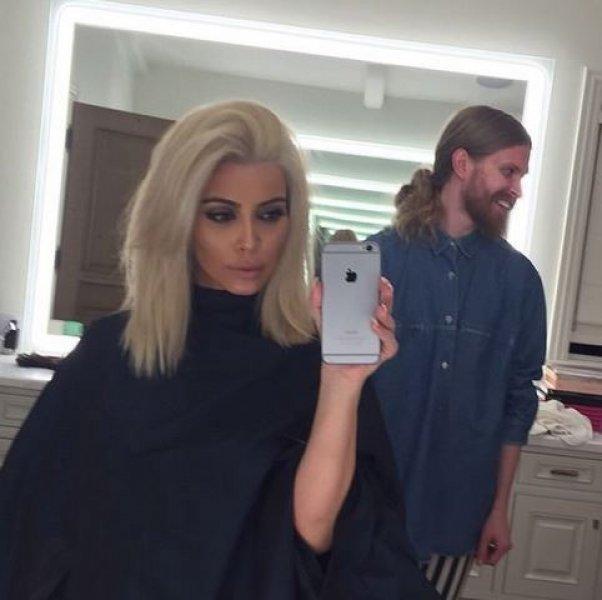 Kim Kardashian yine sarışın oldu