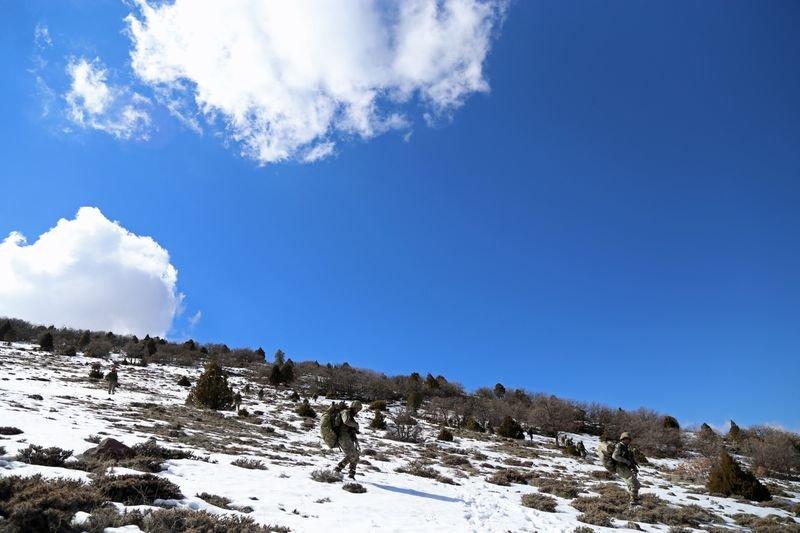 Komandolar arazi tatbikatında hünerlerini sergiledi
