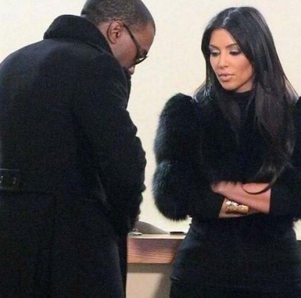 Kim Kardashian yine sarışın oldu