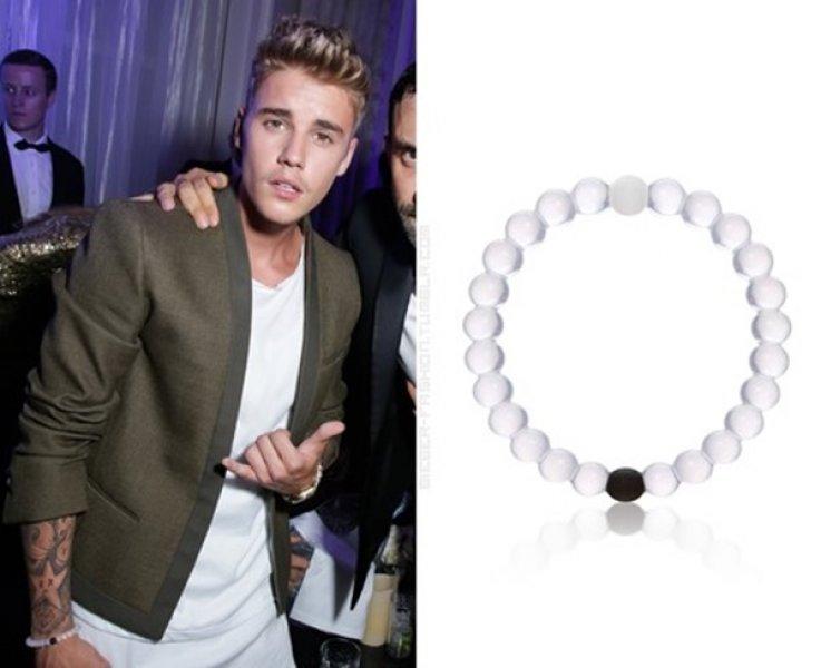 Ünlülerin yeni modası boncuklu bileklikler