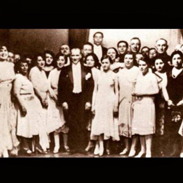 Ünlülerden 8 Mart dünya kadınlar günü Instagram mesajları