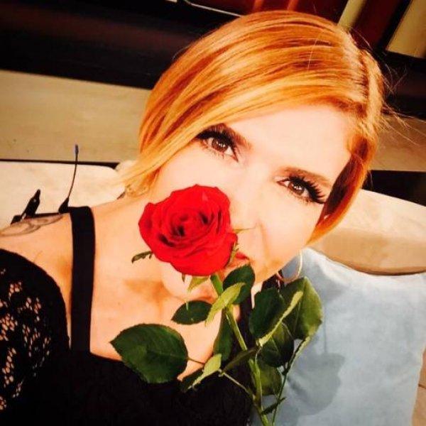 Ünlülerden 8 Mart dünya kadınlar günü Instagram mesajları