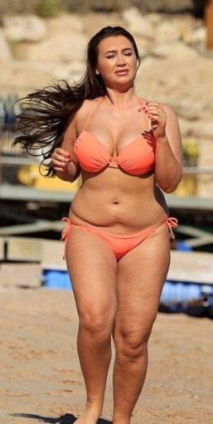 Mükemmel ve zayıf ünlüler moralinizi bozmasın