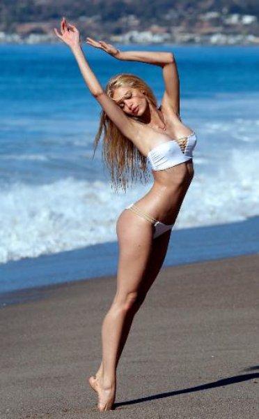 Brezilyalı manken Kat Torres'ten cesur pozlar 