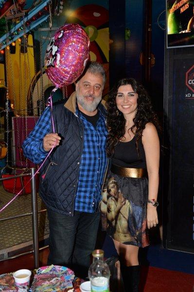 Hamdi Alkan'ın eski ve yeni eşleri bir arada