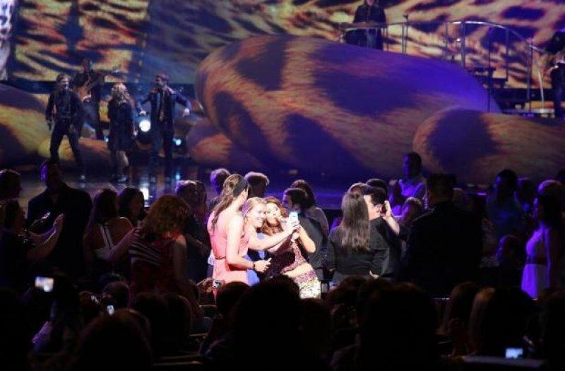 Dünyanın en çılgın selfie fotoğrafları