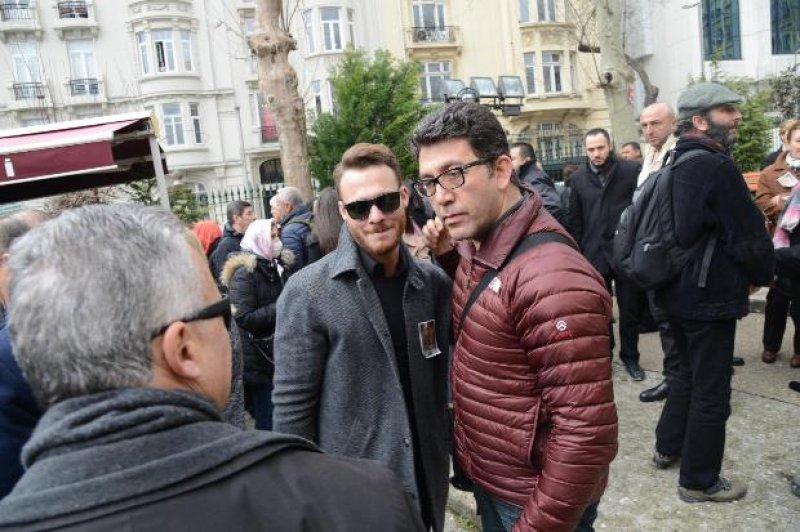 Oyuncu Kerem Bürsin'in acı günü 