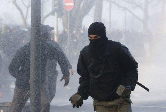 Almanya'da Avrupa Merkez Bankası'na protesto