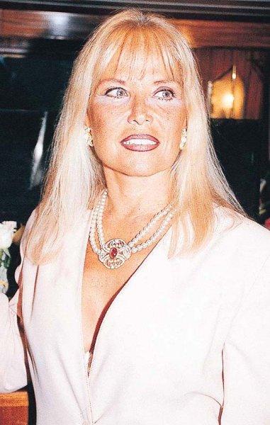 Ünlülerin evlilik defterleri