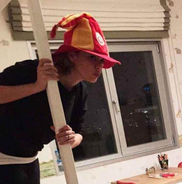 Ünlülerin ev hallerini yansıtan sosyal medya paylaşımları