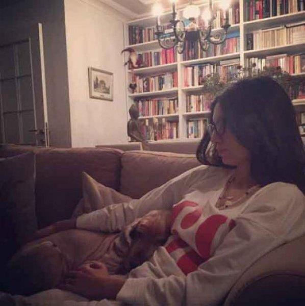 Ünlülerin ev hallerini yansıtan sosyal medya paylaşımları