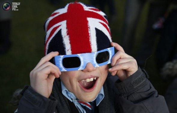 Dünyadan Güneş tutulması manzaraları