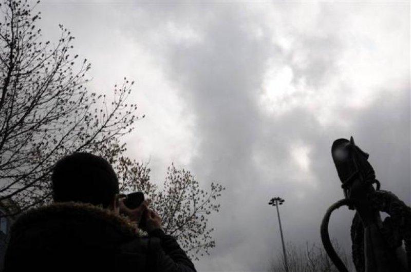 Dünyadan Güneş tutulması manzaraları