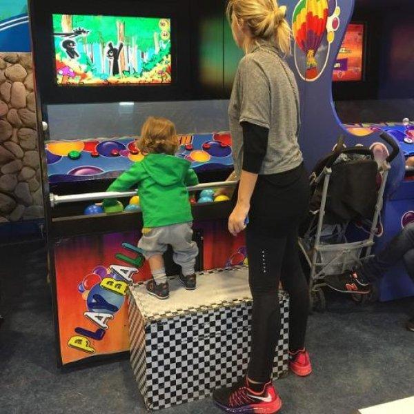 Ünlülerin objektifinden 24 Mart Instagram halleri 