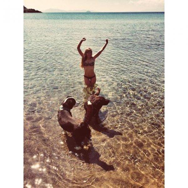 Ünlülerin objektifinden 24 Mart Instagram halleri 