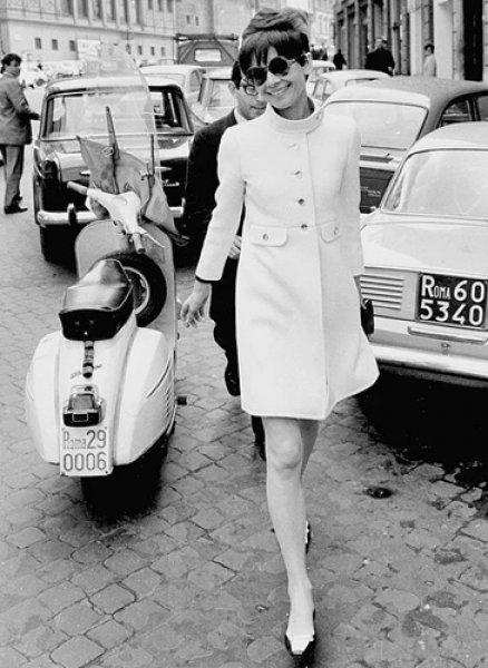 60'lı yılların kadınlarının ilham veren tarzları