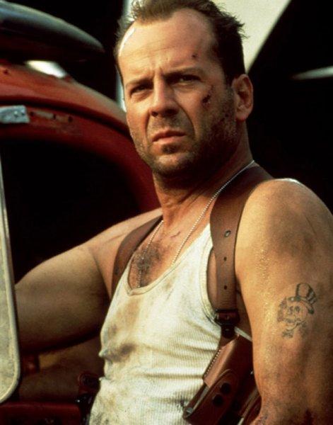 Vücutlarıyla dikkat çeken ünlüler