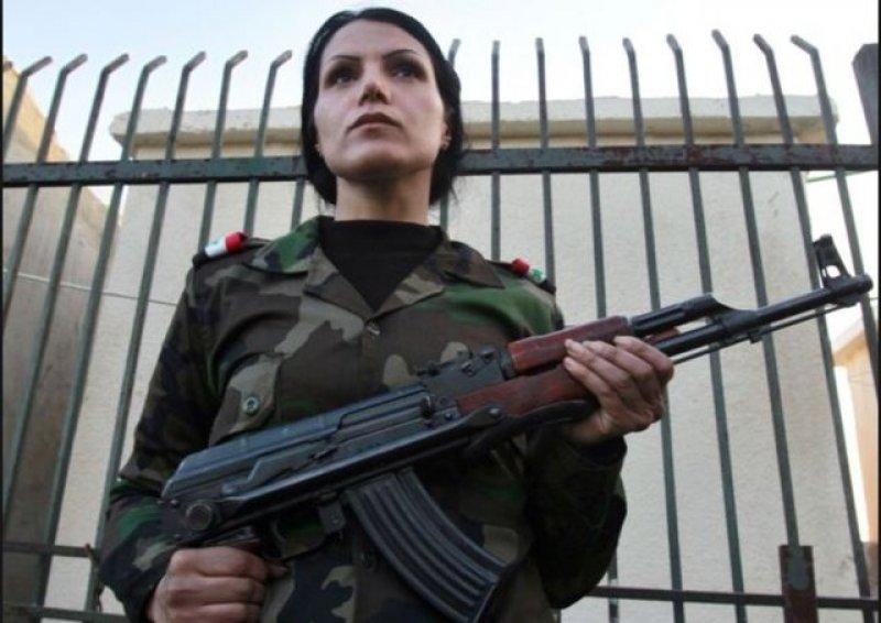 IŞİD'in korkulu rüyası Esad'ın kadın askerleri