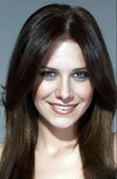 Filinta’nın yeni güzeli Gözde Mukavelat