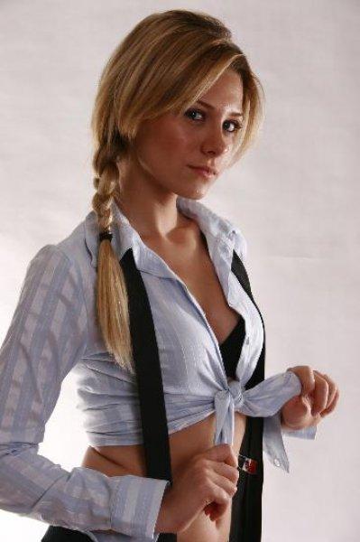 Filinta’nın yeni güzeli Gözde Mukavelat