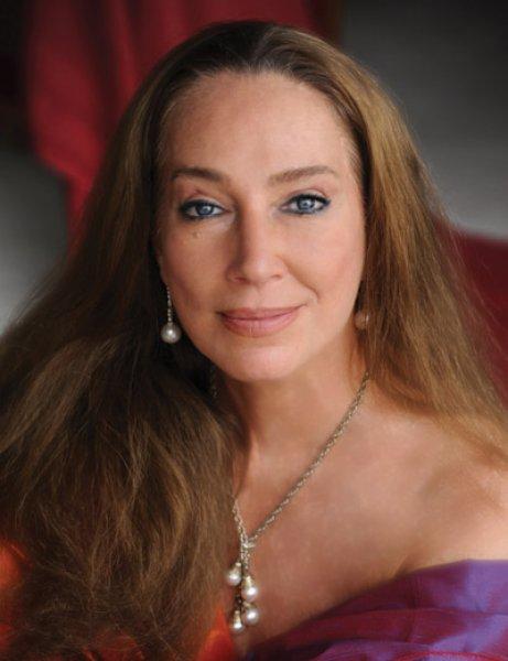 Tolga Savacı ile Nermin Bezmen evleniyor