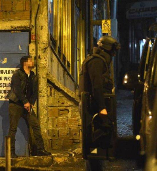 Okmeydanı'nda DHKP-C'ye şafak operasyonu