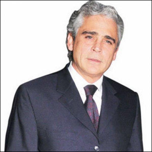 Tolga Savacı ile Nermin Bezmen evleniyor