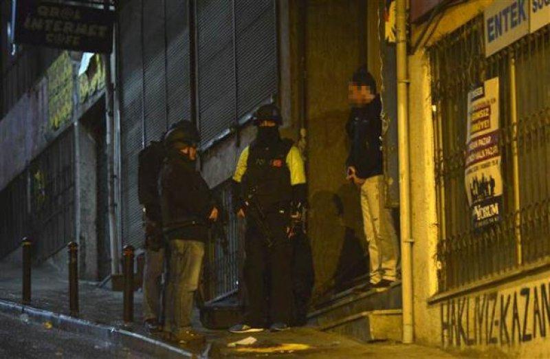 Okmeydanı'nda DHKP-C'ye şafak operasyonu