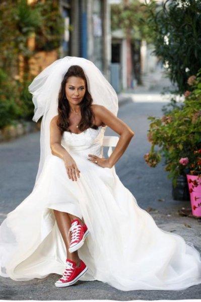 Ünlü oyuncular Arapların en güzel gelin anketinde yer aldı