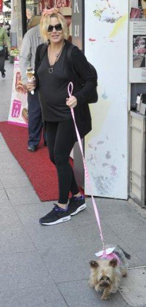 Ece Erken: 25 kilo aldım çok zorlanıyorum 