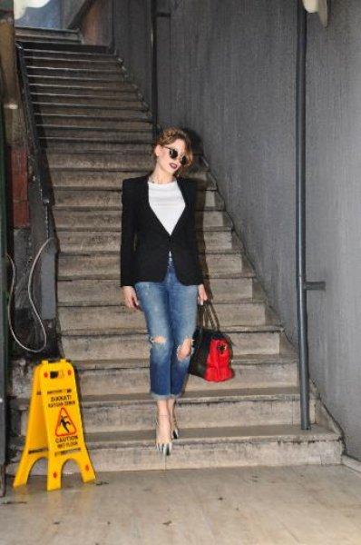 Serenay Sarıkaya'ya 6 saatlik bakım 