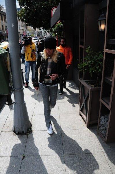 Burcu Esmersoy'un makyajsız hali şaşırttı 