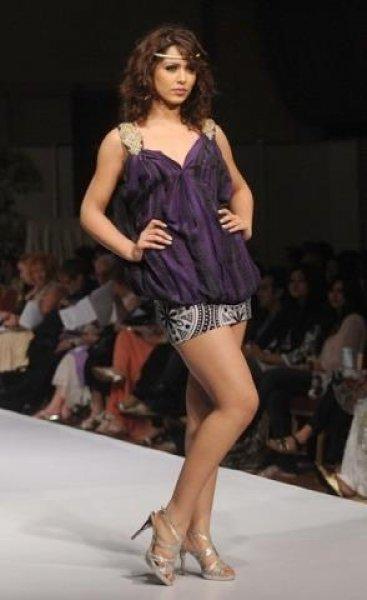 Pakistanlı ünlü model Ayyan Ali suçüstü yakalandı