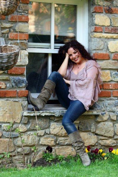 Şenay Gürler torunuyla alışverişte