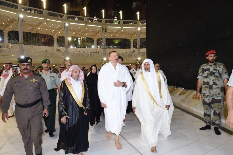 Aliyev'in umre ziyaretinden kareler