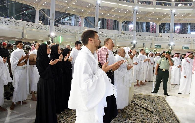 Aliyev'in umre ziyaretinden kareler