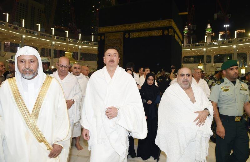 Aliyev'in umre ziyaretinden kareler