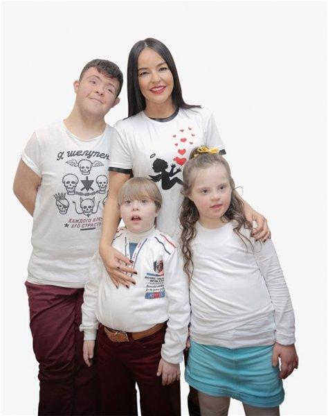 Ünlüler down sendromlu çocuklar için objetif karşısına geçti